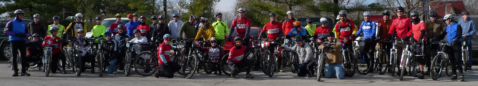 Large image showing the riders photographed in the 2009 New Year's Day ride.